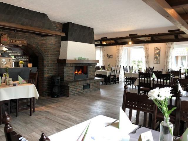 Gasthof Zum Dorfkrug Molbergen ภายนอก รูปภาพ